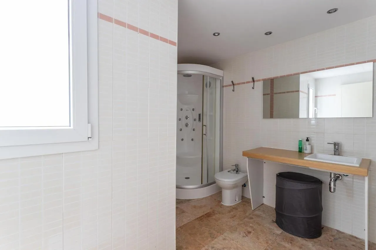 Atico Alcaucin Apartment